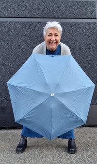 Anatole Paraply Stone Blue- VICTOR Anatole- Sammenleggbar kompakt paraply i mange fine farger! kunstkolonialen