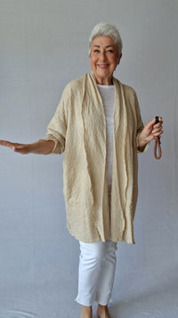 By Basics Cardigan Almond milk / S By basics- Bubblewool 8501 Cardigan kunstkolonialen