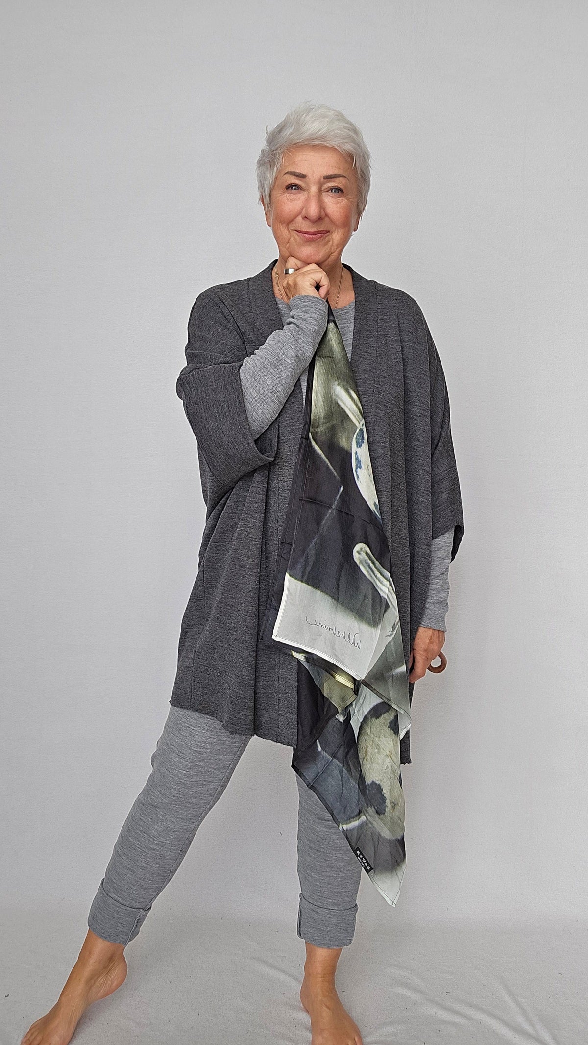 By Basics Cardigan By Basics- 8018 Cardigan med ekstra vidde, One size kunstkolonialen