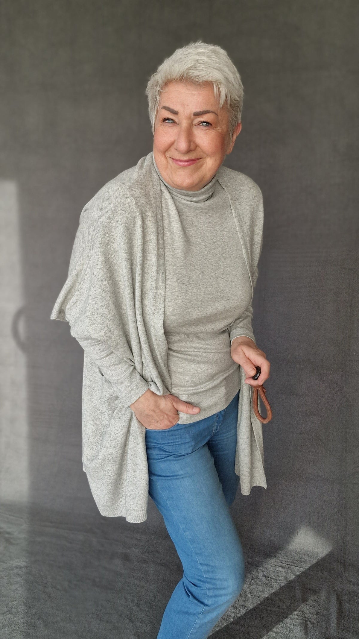 By Basics Genser By basics- 4318 Pologenser i bomull kunstkolonialen