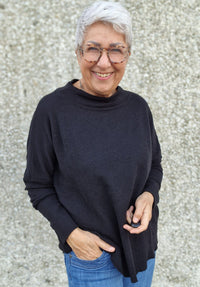 By Basics Genser S / Black By Basics- 4025 Rampegenser i ensfarget kunstkolonialen