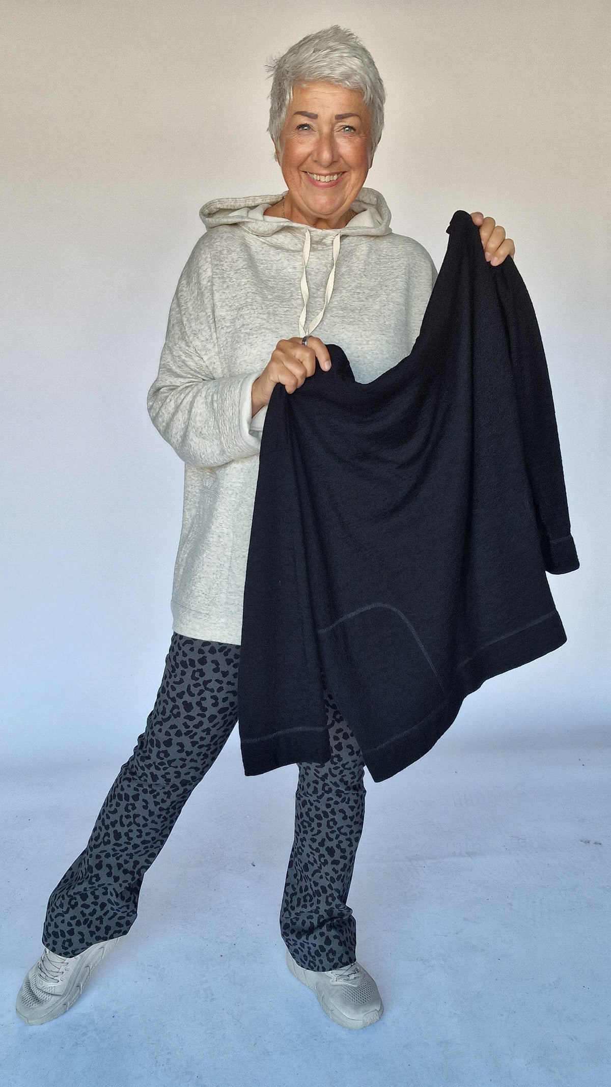 By Basics Hettegenser By basics- 14014 Hoodie kunstkolonialen