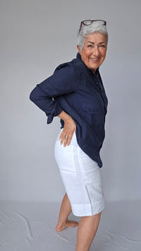 By basics Linshorts OWN By basics- 11030 Shorts i lin med store lommer kunstkolonialen