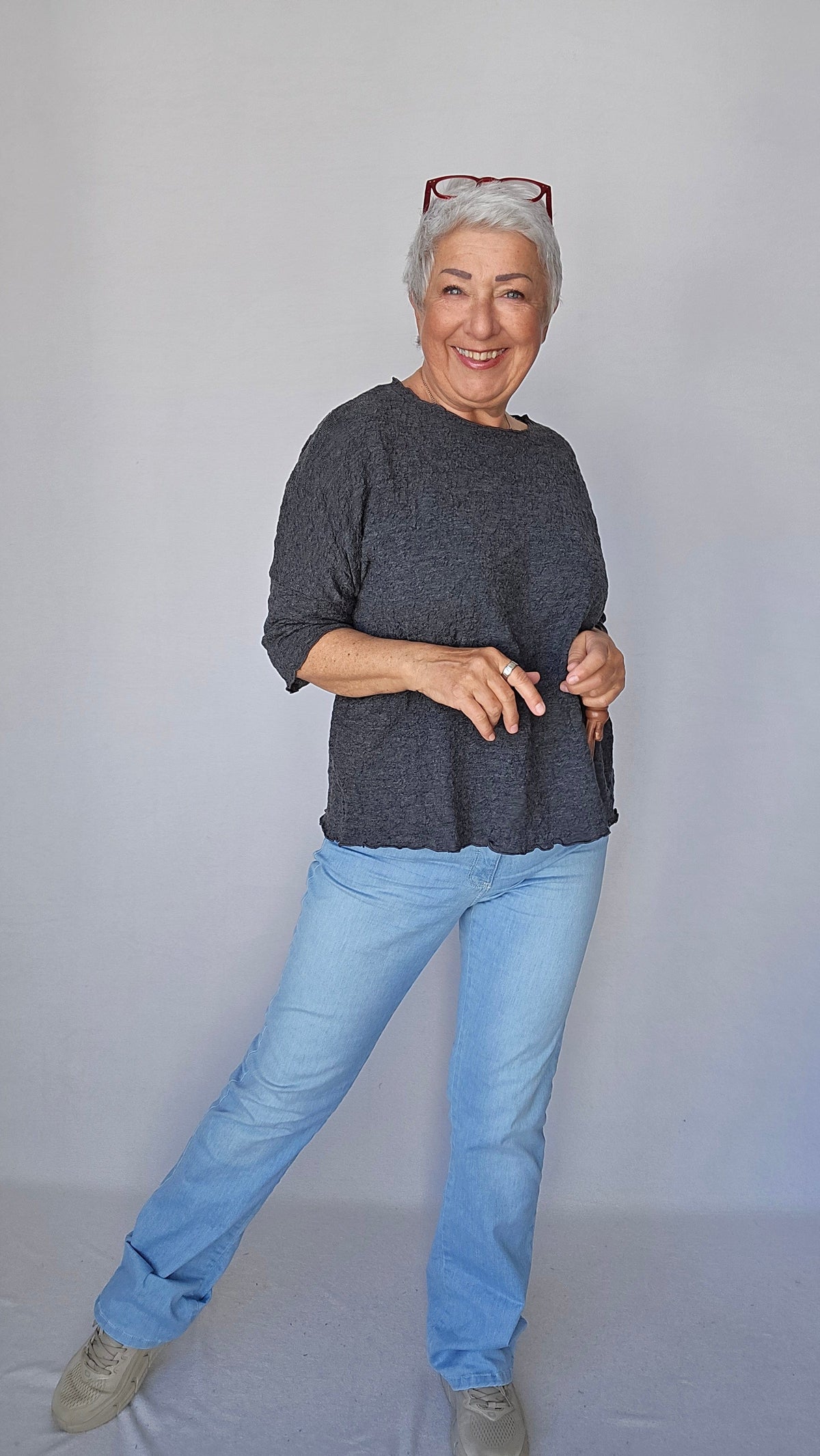 By Basics Ulltopp XS-S / Anthrasithe melange By basics- Bubblewool 4506 vid topp m/båthals kunstkolonialen