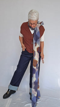 By Basics Vest By Basics- 2011 Vest m/v-hals og knapper kunstkolonialen