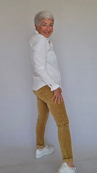 CRO Bukse 34 / Gul CRO- Suzanne Cordfløyelsbukse (smale ben) kunstkolonialen