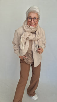 Kvitfjell Handbags Skjerf Sand Kvitfjell- Cashmereskjerf i mange fine farger kunstkolonialen