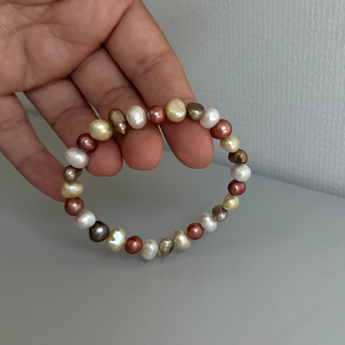 Leas Verden Armbånd Ferskvannsperler flerfarget brun Leas verden- Armbånd med forskjellige stein kunstkolonialen