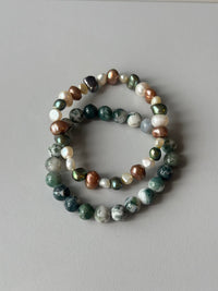 Leas Verden Armbånd Leas verden- Armbånd med forskjellige stein kunstkolonialen