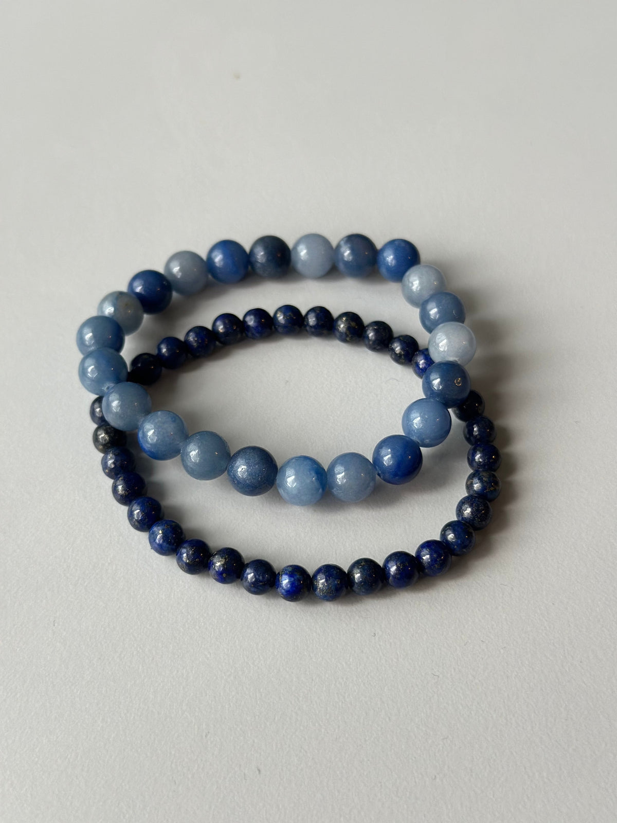 Leas Verden Armbånd Leas verden- Armbånd med forskjellige stein kunstkolonialen