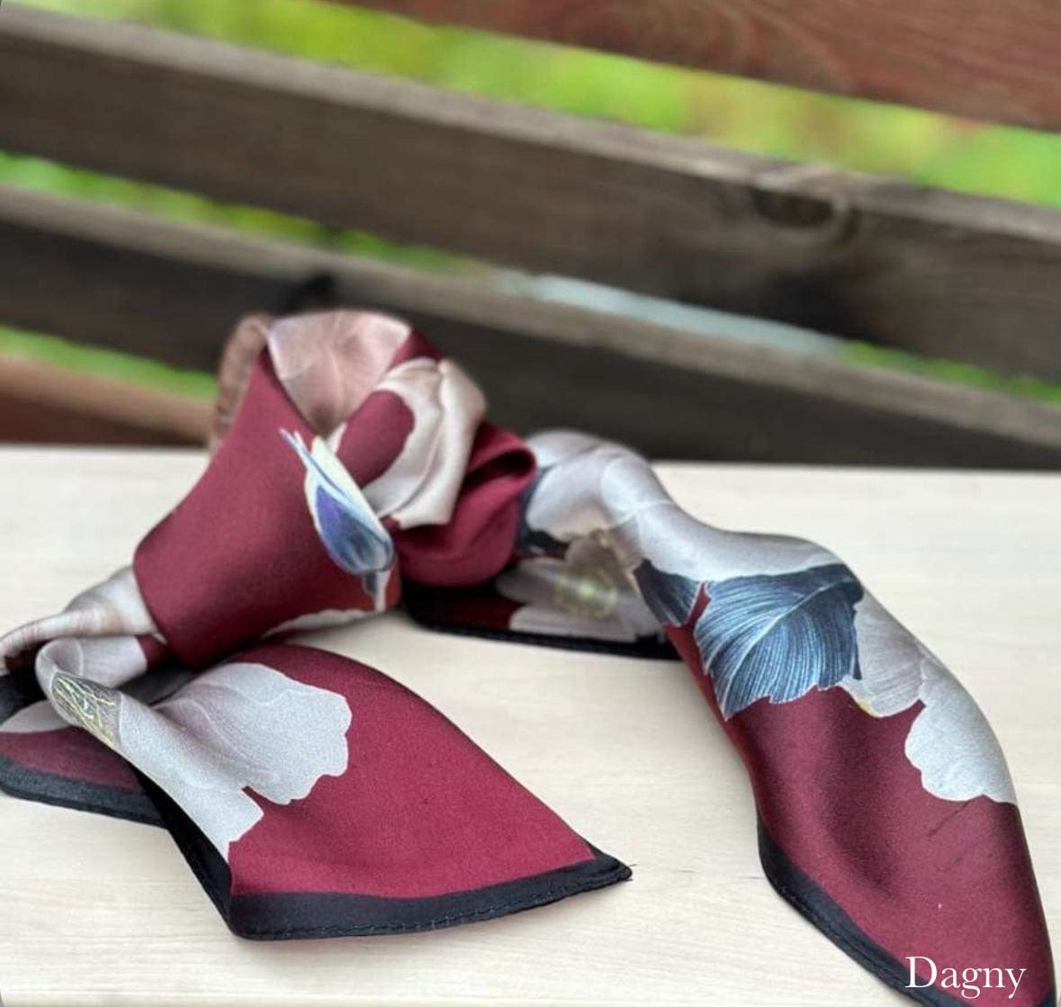 Leas Verden Skjerf Dagny Leas Verden- Silkeskjerf 53 x 53 cm kunstkolonialen