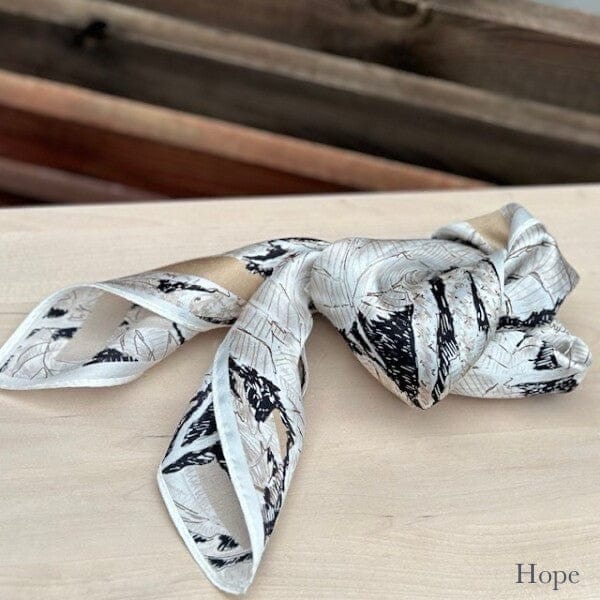 Leas Verden Skjerf Hope Leas Verden- Silkeskjerf 53 x 53 cm kunstkolonialen