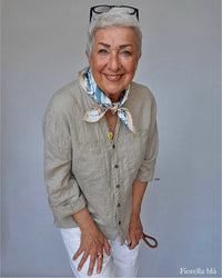 Leas Verden Skjerf Leas Verden- Silkeskjerf 53 x 53 cm kunstkolonialen