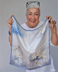 Leas Verden Skjerf Molly Leas Verden- Silkeskjerf 53 x 53 cm kunstkolonialen