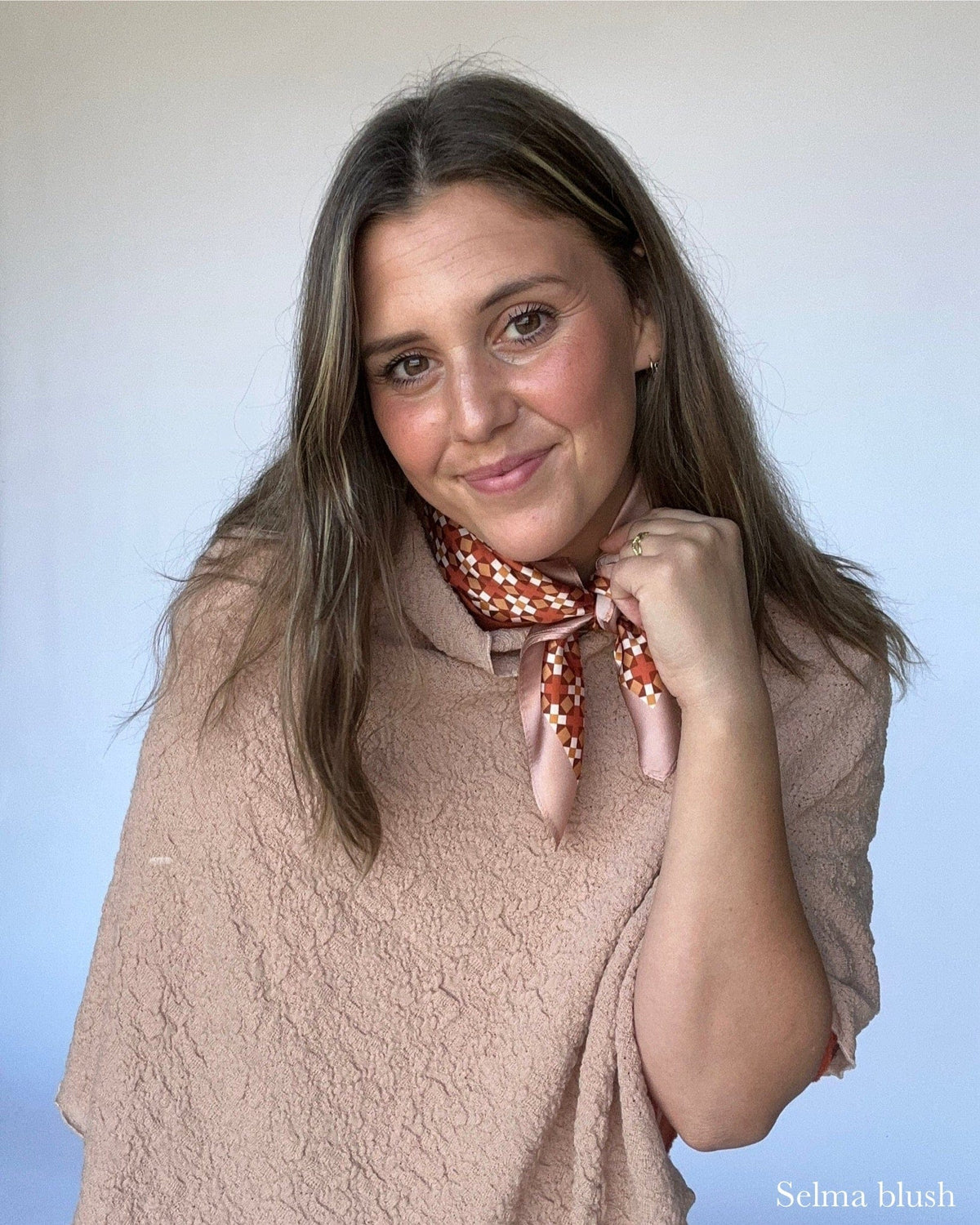 Leas Verden Skjerf Selma blush Leas Verden- Silkeskjerf 53 x 53 cm kunstkolonialen