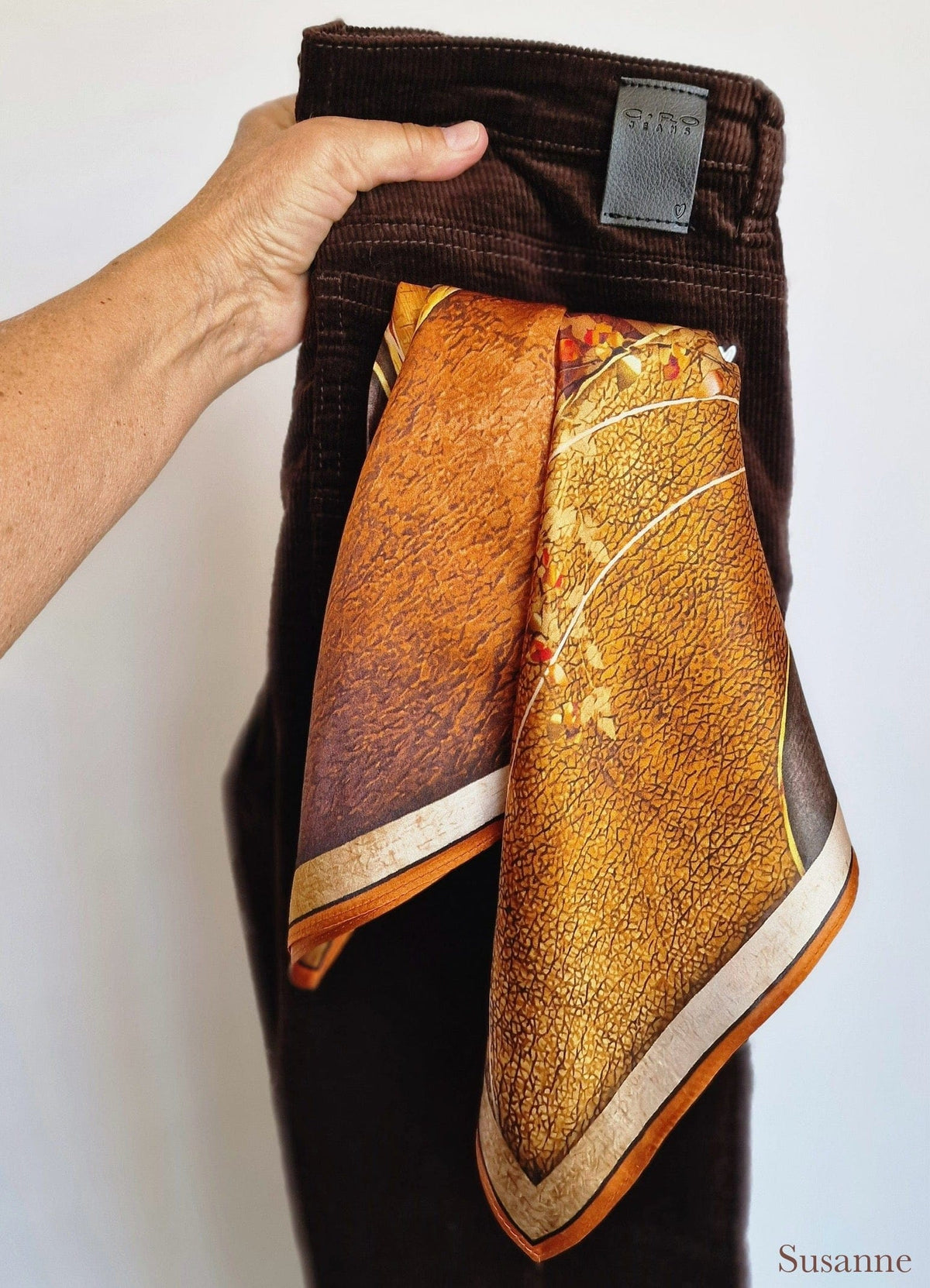 Leas Verden Skjerf Susanne Leas Verden- Silkeskjerf 53 x 53 cm kunstkolonialen