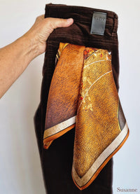 Leas Verden Skjerf Susanne Leas Verden- Silkeskjerf 53 x 53 cm kunstkolonialen