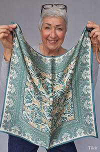 Leas Verden Skjerf Tilde Leas Verden- Silkeskjerf 53 x 53 cm kunstkolonialen