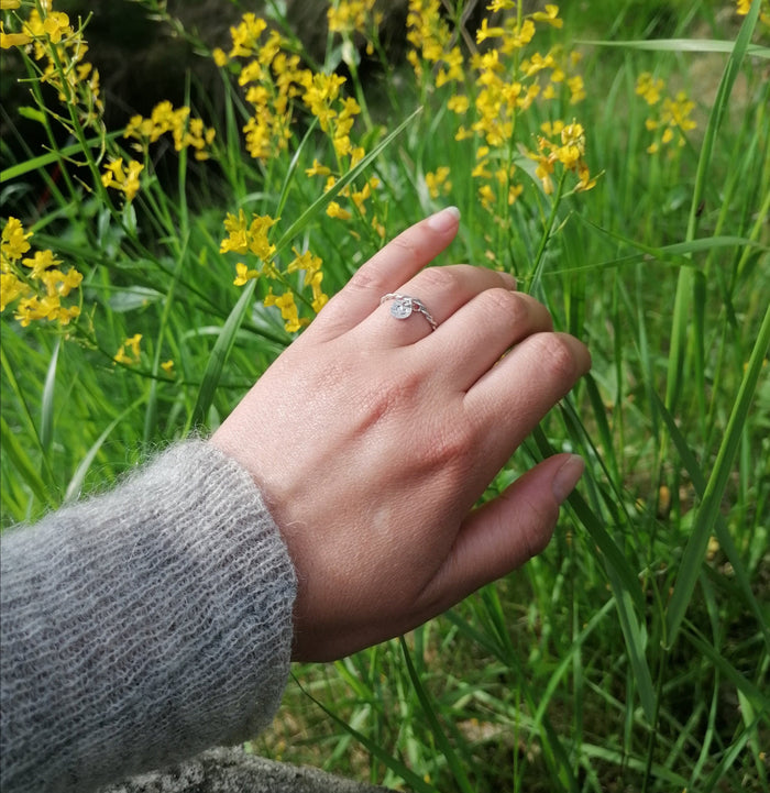 Natali Smykker Smykker Natali- Tvinnet ring med hjerte kunstkolonialen