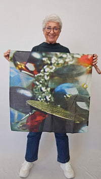 Wilhelmine Skjerf Lykke Liten Wilhelmine- Lite Wilhelmineskjerf i bomull 70 x 70 kunstkolonialen