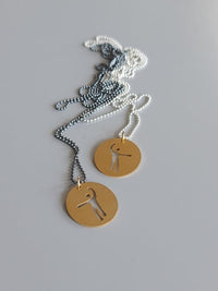 Wilhelmine Smykker 42 / Oksidert kjede / Forgylt anheng Wilhelmine Smykker- Happy Smykke kunstkolonialen