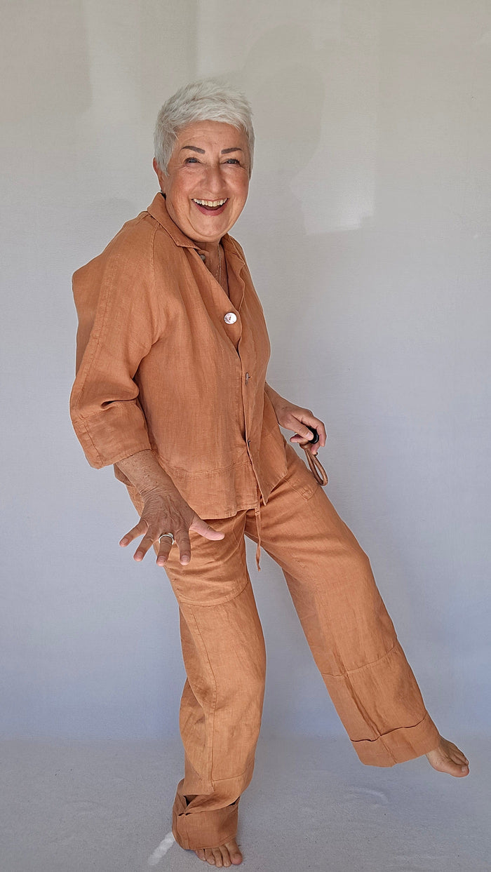 By Basics Bukser S / Pecan brown OWN By basics- 11033 Linbukse med lommer på låret kunstkolonialen