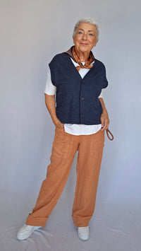 By Basics Bukser S / Pecan brown OWN By basics- 11033 Linbukse med lommer på låret kunstkolonialen