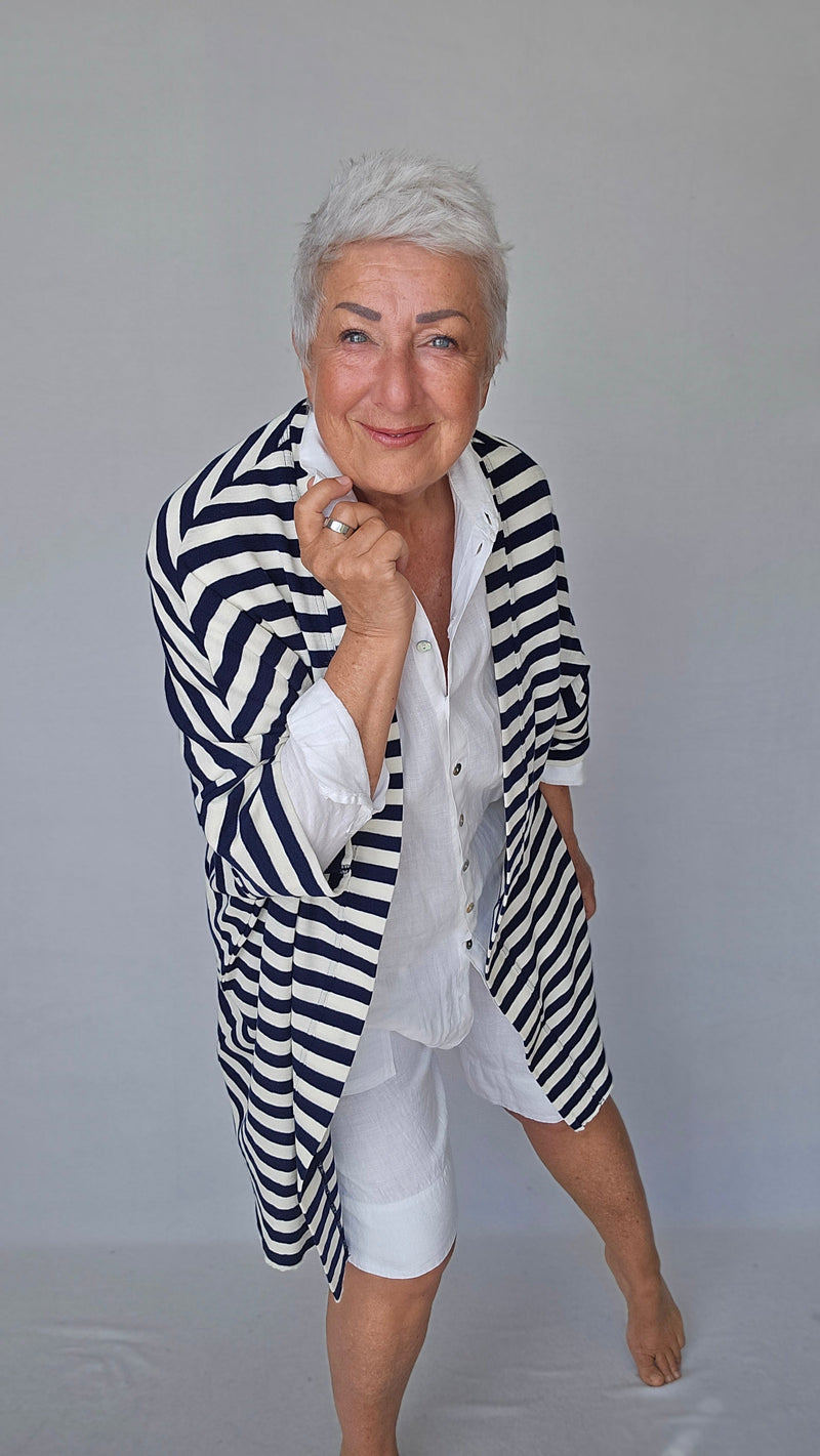 By Basics Cardigan By Basics- 8018 Cardigan med ekstra vidde, One size kunstkolonialen
