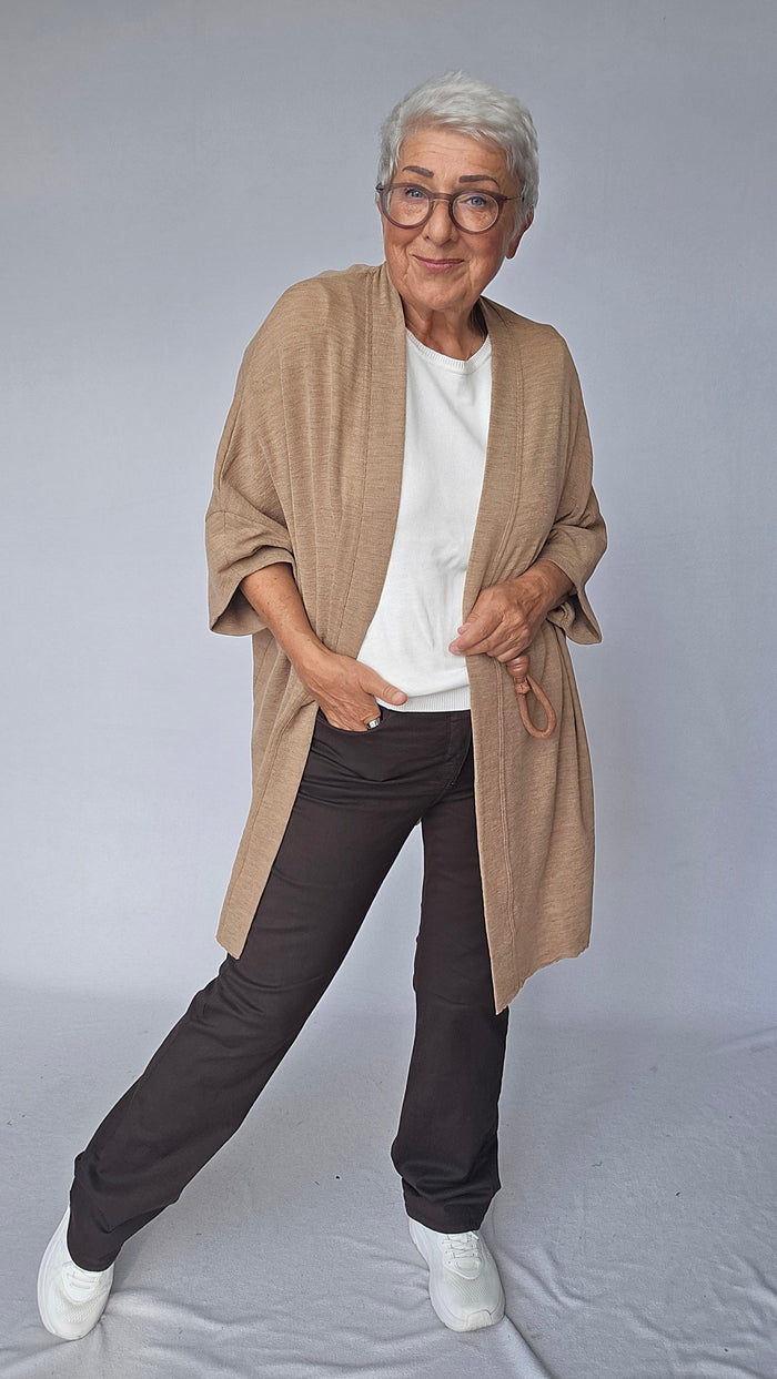 By Basics Cardigan Light camel melange By Basics- 8018 Cardigan med ekstra vidde, One size kunstkolonialen