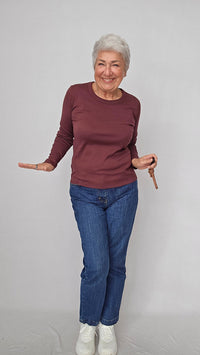 By Basics Genser Burgundy / S Cotton Sense By Basics- 4322 Basic bomullsgenser i rett modell (m/logo) kunstkolonialen