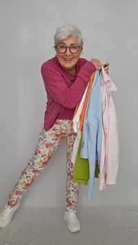 By Basics Genser by basics- 4025 Rampegenser i ensfarget kunstkolonialen