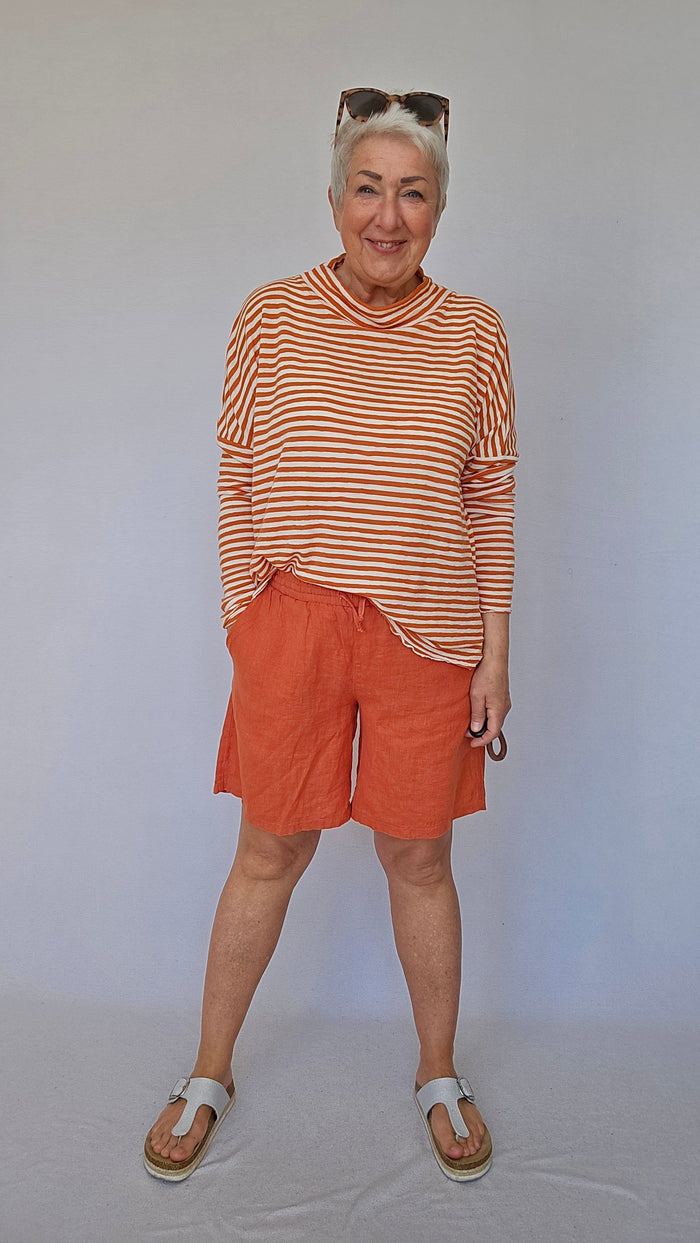 By Basics Genser By Basics- 4025 Rampegenser i striper kunstkolonialen