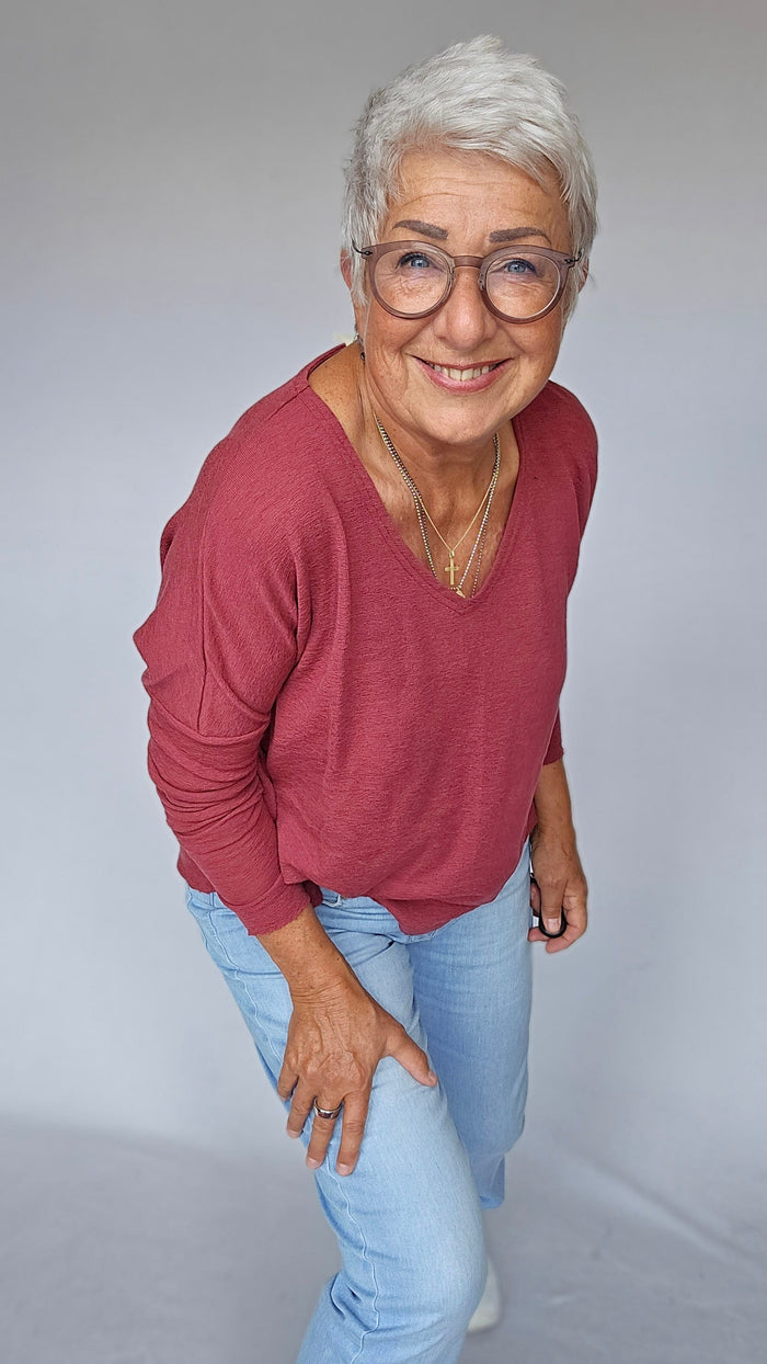 By Basics Genser By Basics-  4027 Løs genser m/dyp V-hals kunstkolonialen