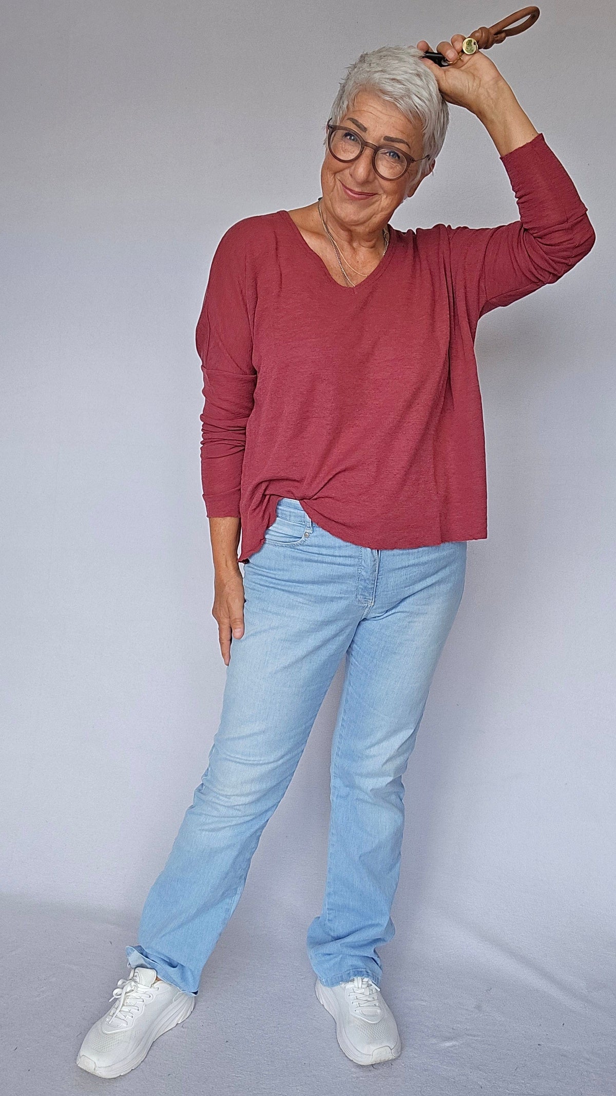 By Basics Genser By Basics-  4027 Løs genser m/dyp V-hals kunstkolonialen