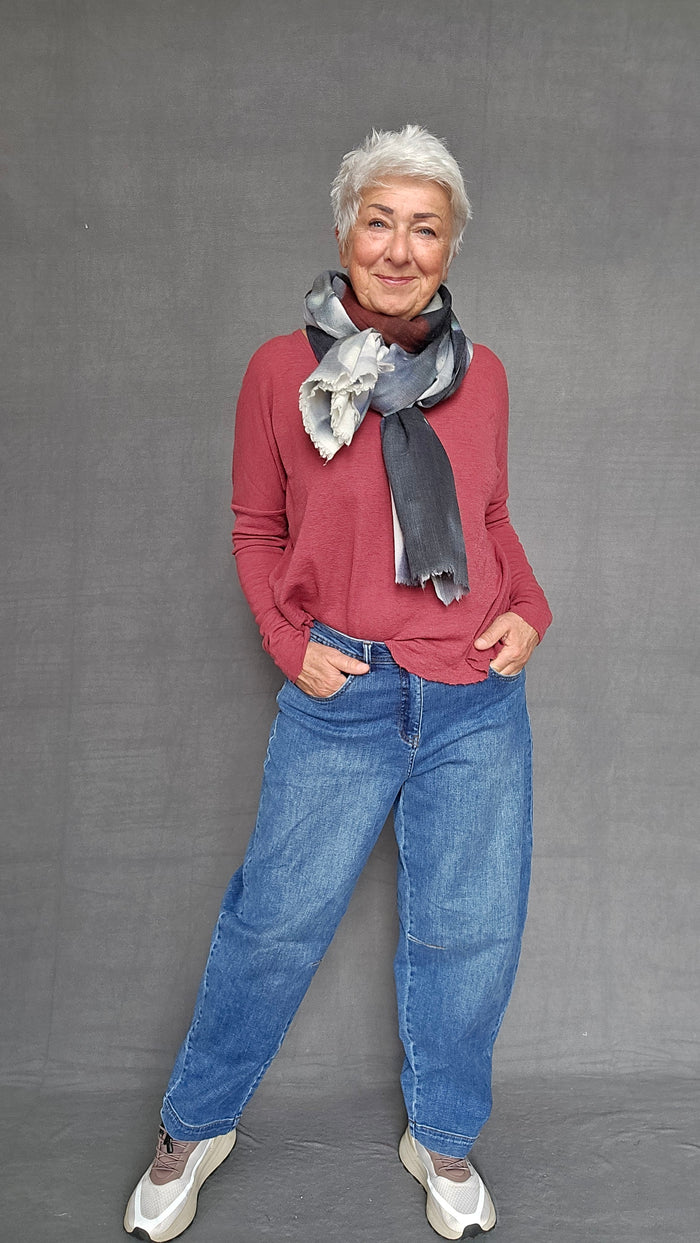 By Basics Genser by basics- 4027 Løs genser m/dyp V-hals kunstkolonialen