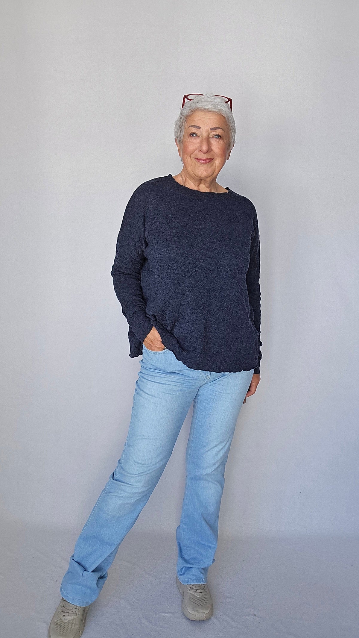 By Basics Genser By basics- Bubblewool 4504 litt løs genser m/rund hals kunstkolonialen