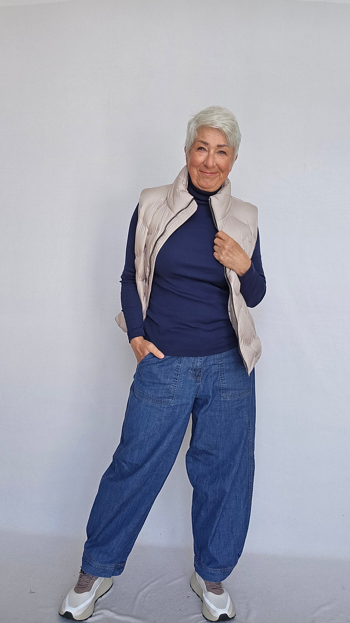 By Basics Genser Cotton Sense by basics- 4318 Pologenser i bomull kunstkolonialen