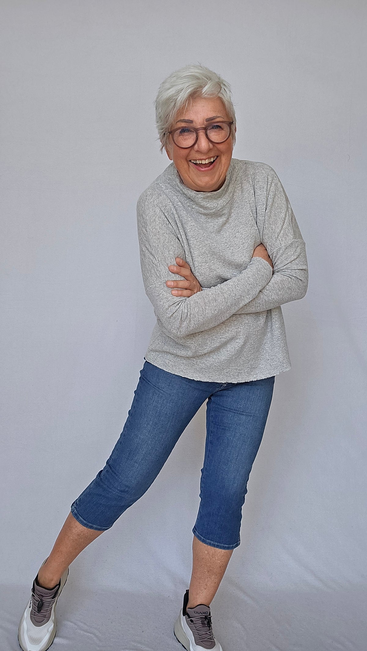 By Basics Genser S / Dawn Grey Melange by basics- 4025 Rampegenser i ensfarget kunstkolonialen