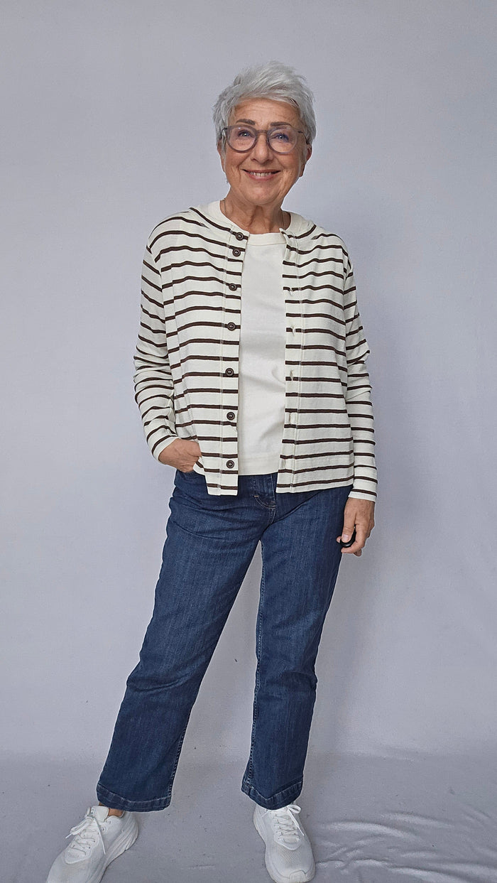 By Basics Jakke By Basics- 8022 Box cardigan m/rund hals kunstkolonialen