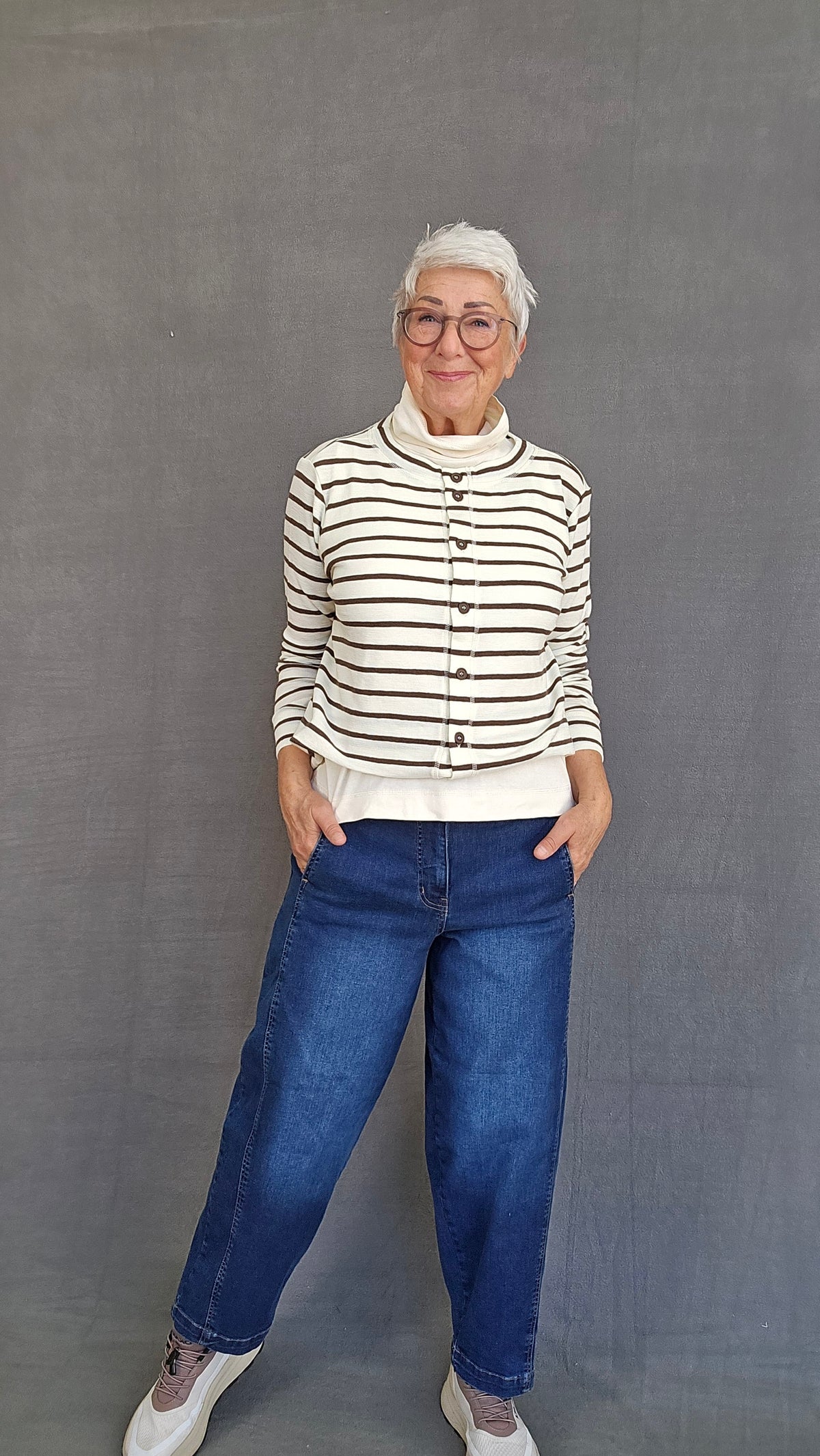 By Basics Jakke by basics- 8022 Box cardigan m/rund hals kunstkolonialen