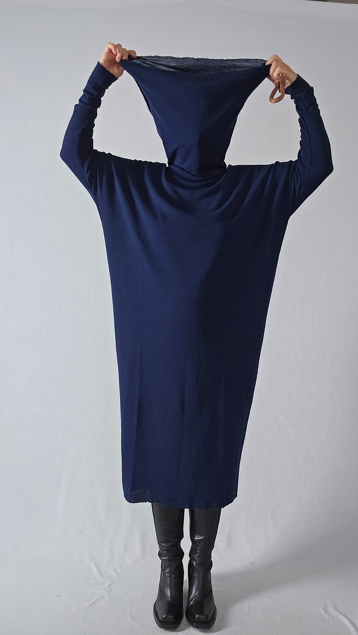 By basics Kjole by basics- 7028 Vid kjole m/rullekrave kunstkolonialen