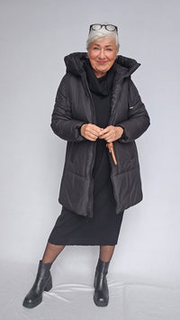 By basics Kjole by basics- 7028 Vid kjole m/rullekrave kunstkolonialen