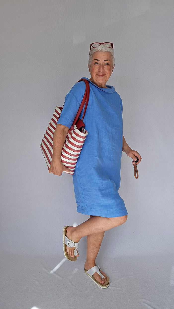 By Basics Kjole M / Milky Blue OWN BY Basics- 11005 Linkjole med liten krave, Jackie kunstkolonialen