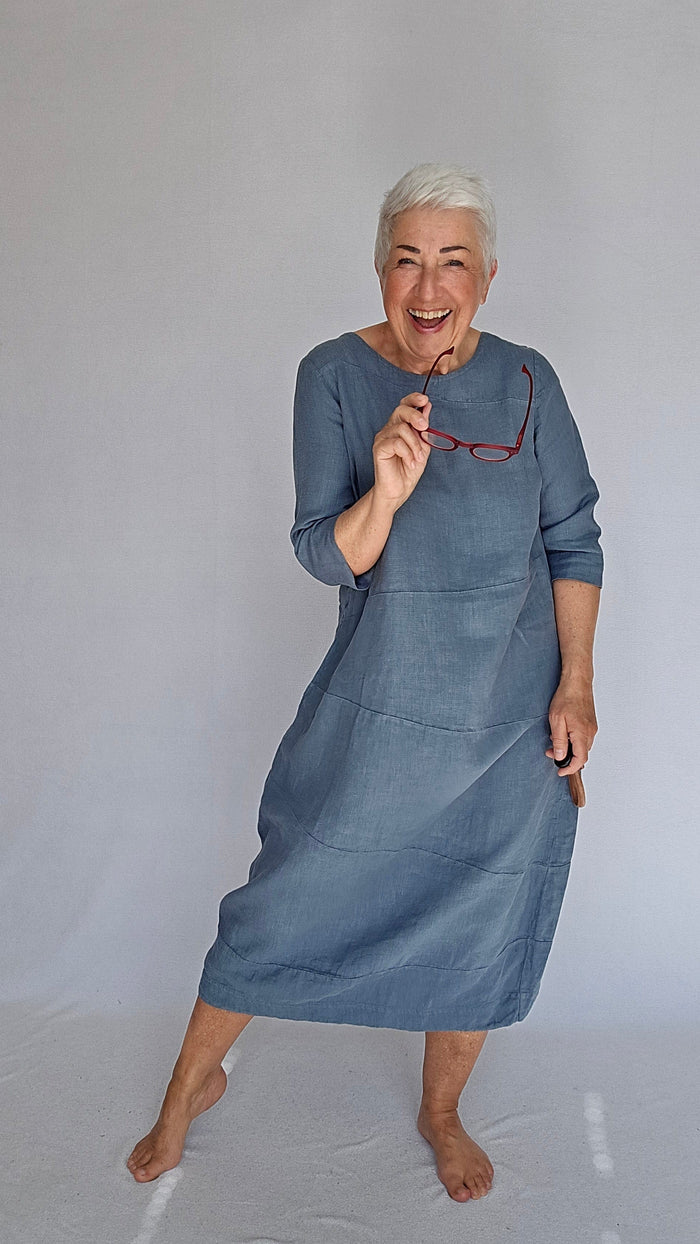 By Basics Kjole OWN By Basics- 11000 Lang lekker linkjole kunstkolonialen