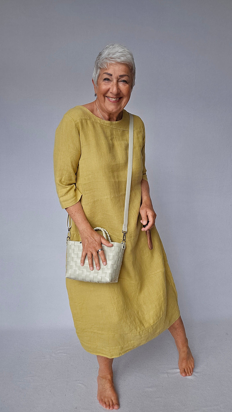 By Basics Kjole OWN By Basics- 11000 Lang lekker linkjole kunstkolonialen