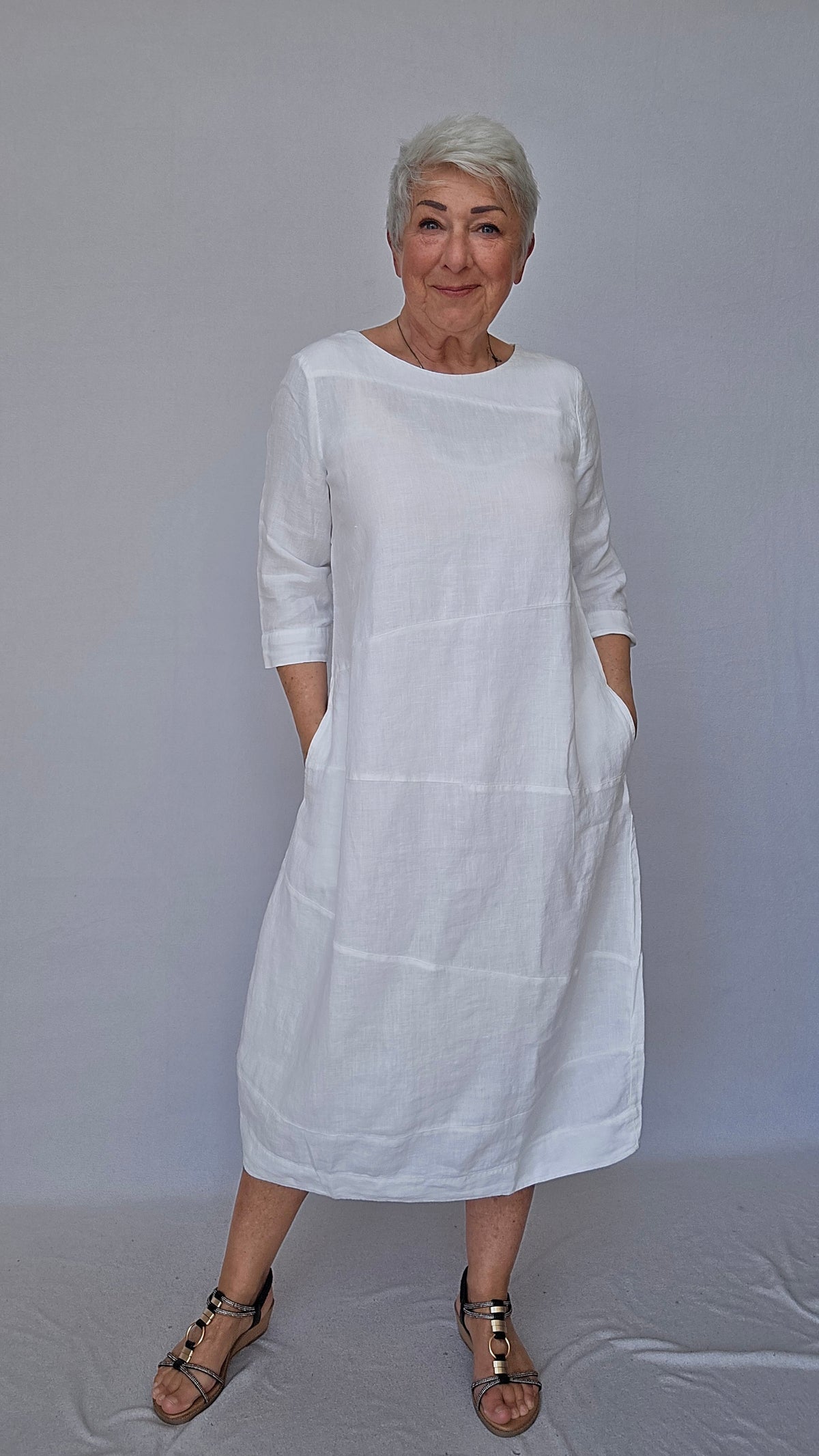 By Basics Kjole OWN by basics- 11000 Lang lekker linkjole kunstkolonialen