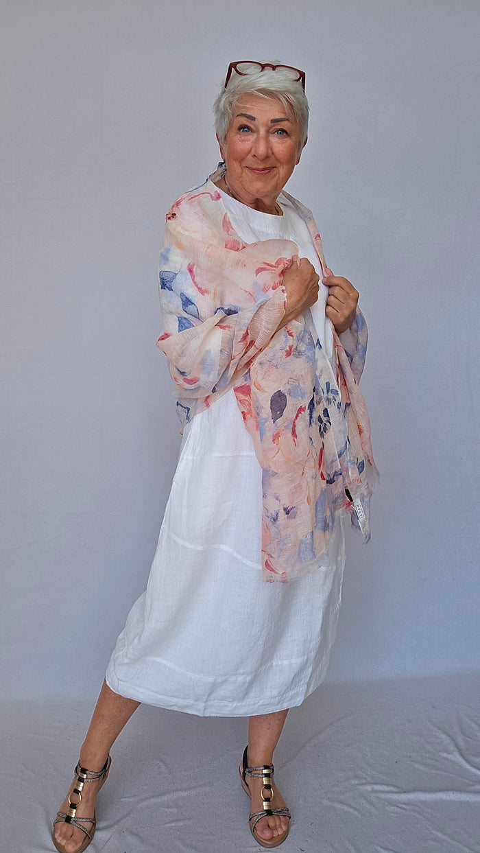 By Basics Kjole OWN by basics- 11000 Lang lekker linkjole kunstkolonialen