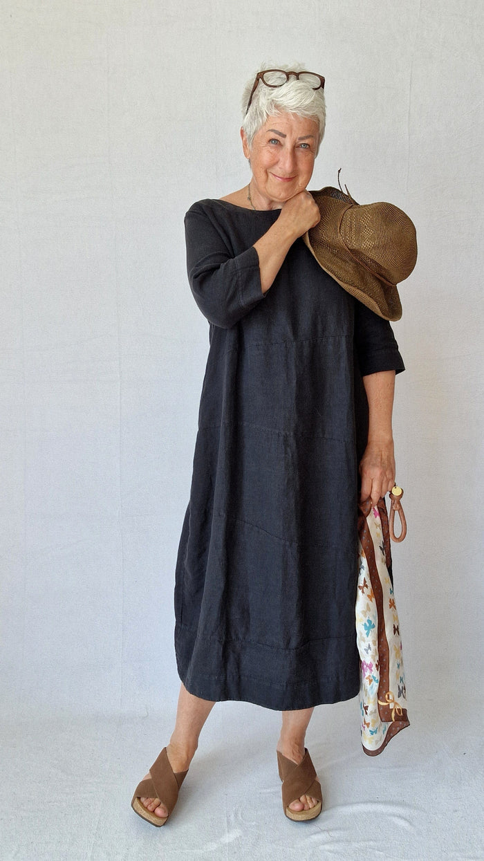 By Basics Kjole OWN By Basics- 11000 Lang lekker linkjole kunstkolonialen
