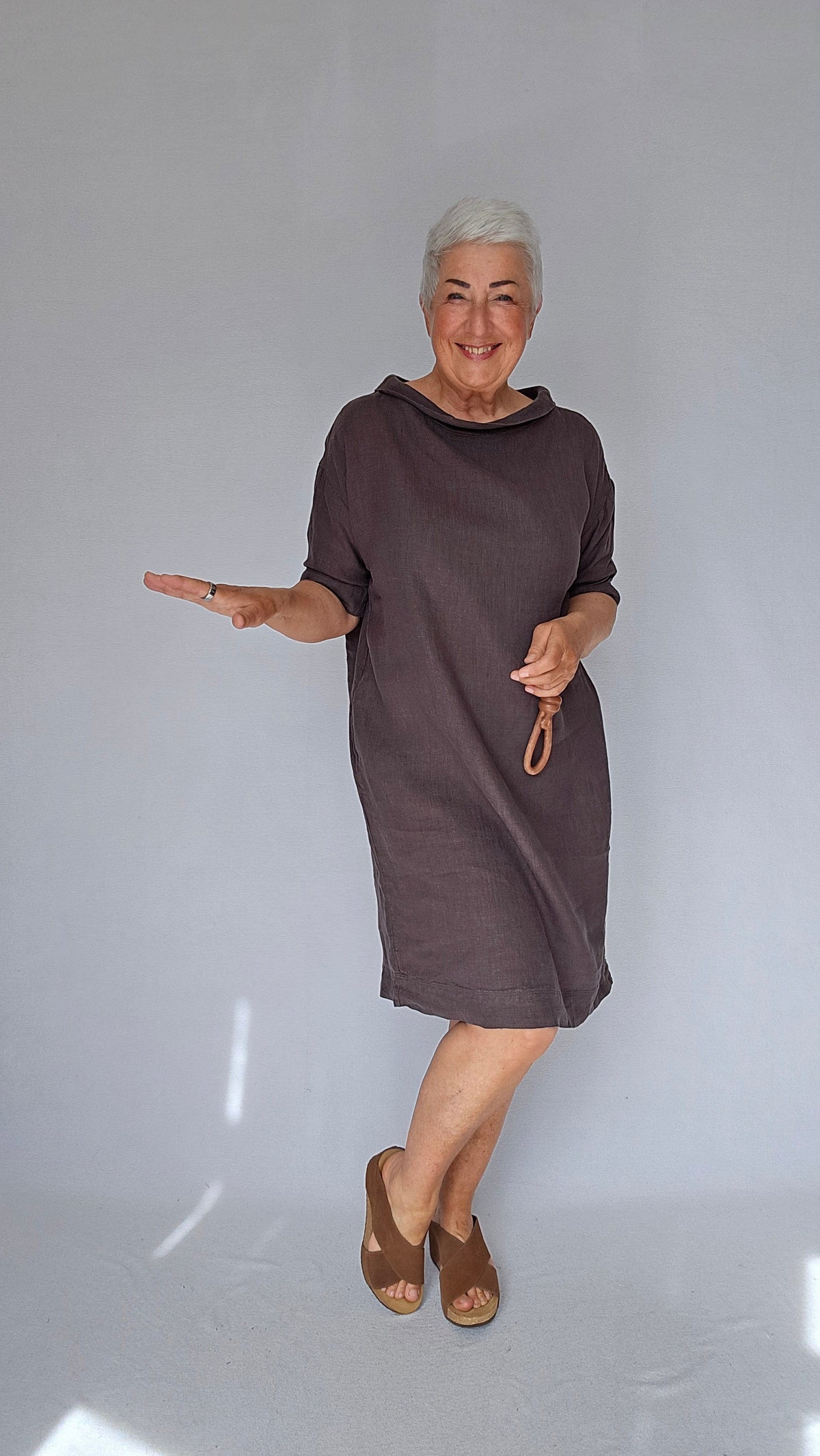 By Basics Kjole OWN BY Basics- 11005 Linkjole med liten krave, Jackie kunstkolonialen
