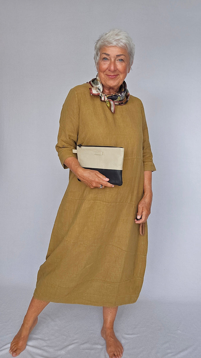 By Basics Kjole S / Bronse OWN By Basics- 11000 Lang lekker linkjole kunstkolonialen